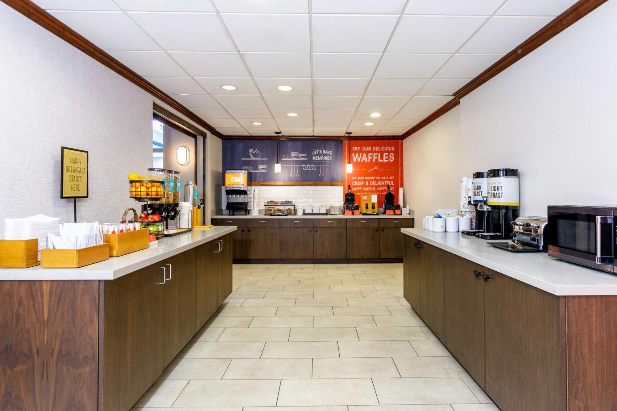 Hampton Inn & Suites Tallahassee I-10-Thomasville Road Екстериор снимка